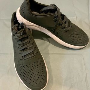 Men’s Crocs LITERIDE Pacer Lace Up Sneakers